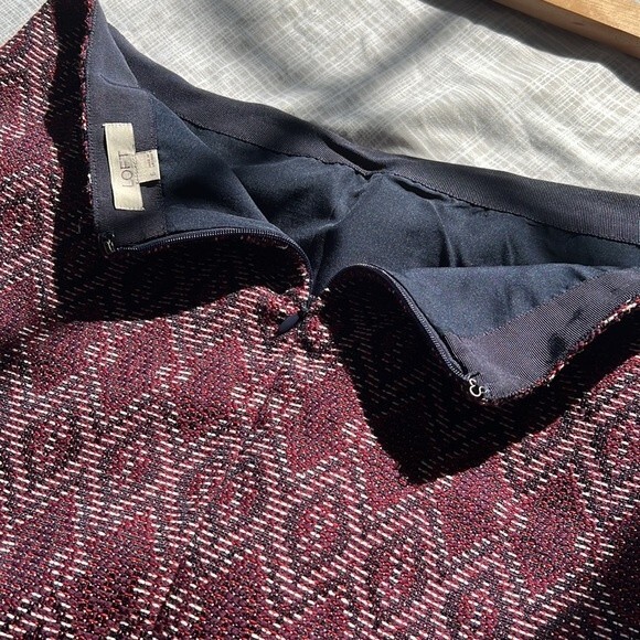 LOFT Faux-Wrap Skirt, Burgundy Maroon Tapestry, Size 6 - Picture 5 of 7